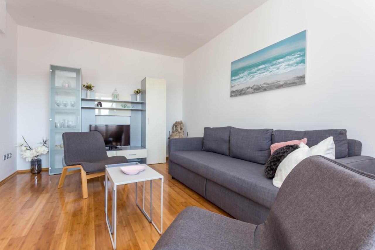 Apartment Tasina ฮวาร์ ภายนอก รูปภาพ