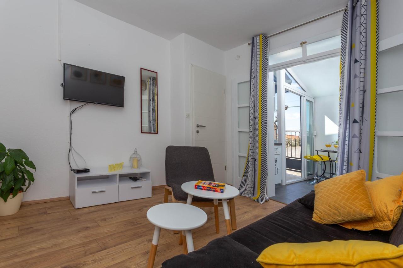 Apartment Tasina ฮวาร์ ภายนอก รูปภาพ